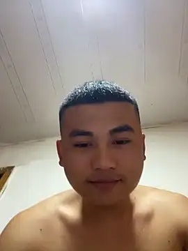 xiaocui06 Show Webcam