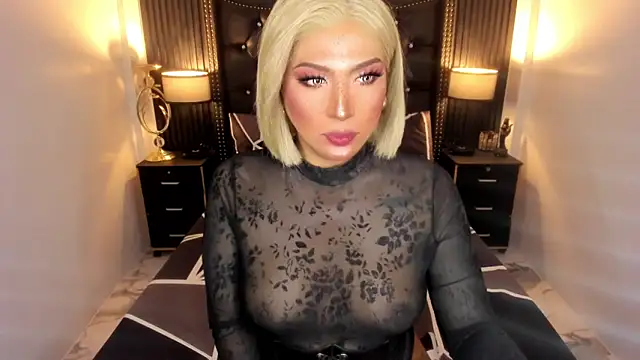 urasianhotfucker 网络视讯表演