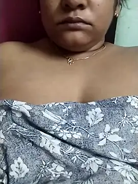 pinkisaha75 现场XXX聊天