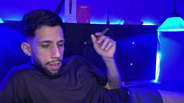 Karim_mansur 即時 XXX 聊天