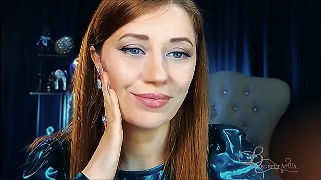 Živý XXX chat MissBeverlyMills