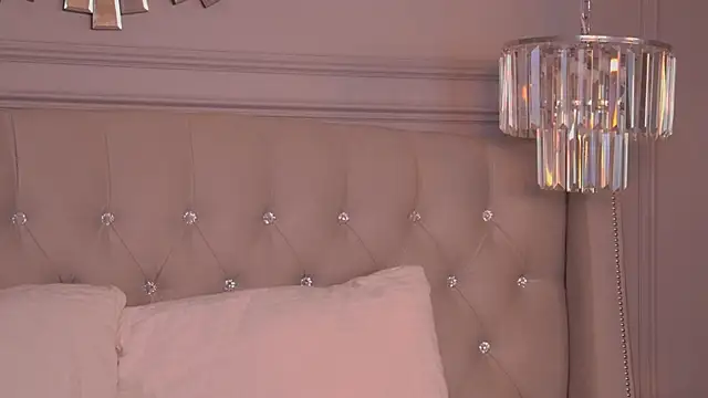 Chat +18 de AmandaPirs ao vivo