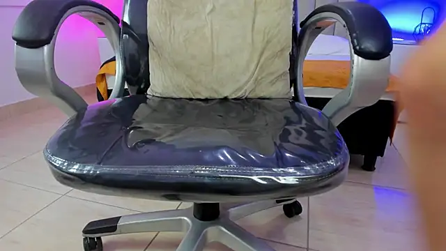 Nascary_Fox 现场XXX聊天