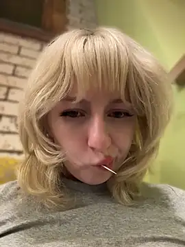 دردشة RonnieKiss الجنسية المباشرة