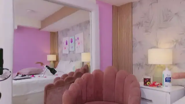 EmmaLeens' Live XXX Chat