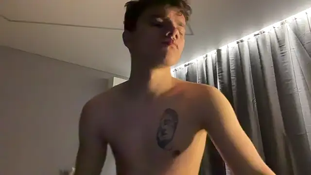 MaxWoolf Live XXX Chat