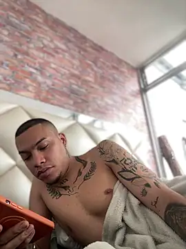 AlphaMasterXxx Adlı Modelin Web Kamerası Şovu