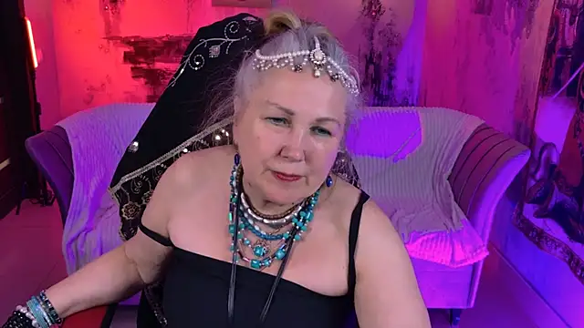 LilaMaharani: онлайн-секс-чат