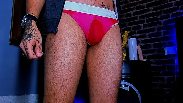 Daniel_huge22's Live XXX Chat