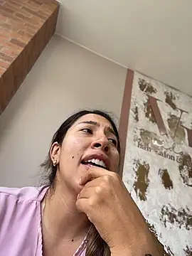 daniela_henao 网络视讯表演