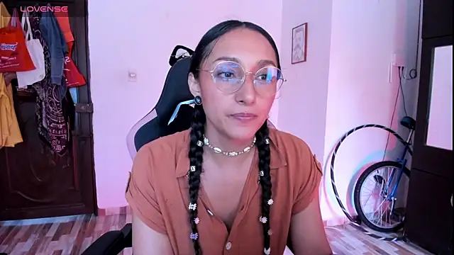 Chat +18 de adrena_10 ao vivo