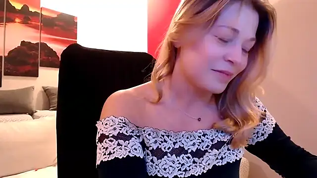 love-bionda Chat XXX live