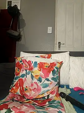 Chat XXX en directo de HoneyDropsX