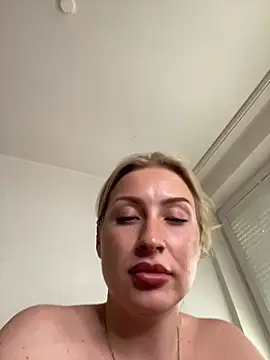 Вебкам-шоу xxBELLExx