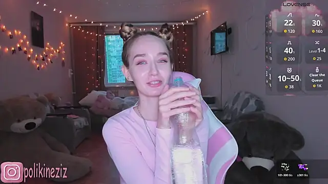 XXX chat uživo modela MoonDust