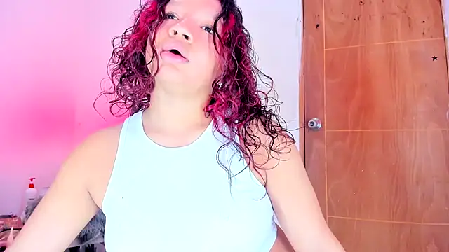 Chatroom XXX en direct de Emily_Coper18