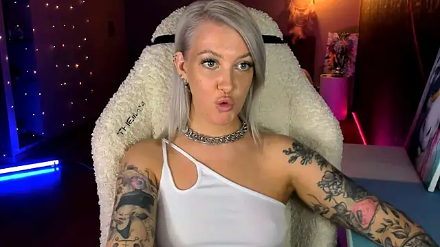 tykioty_Miley live XXX chat