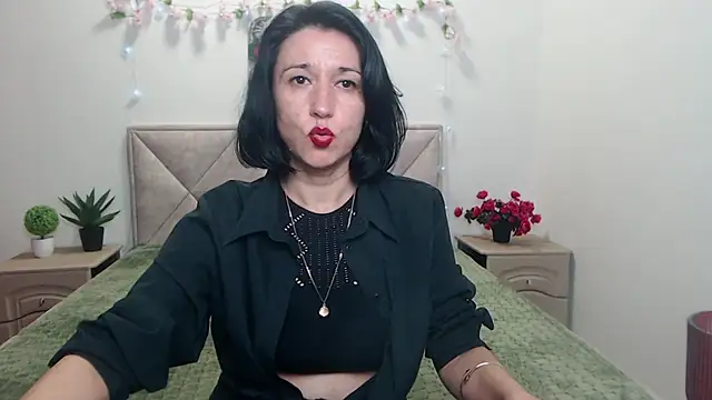 XXX chat uživo modela CameronEnns