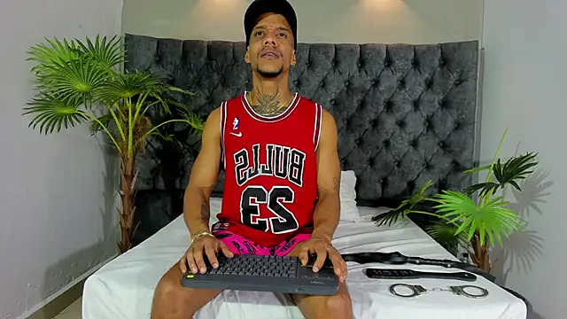 Salomon_koude's Live XXX Chat