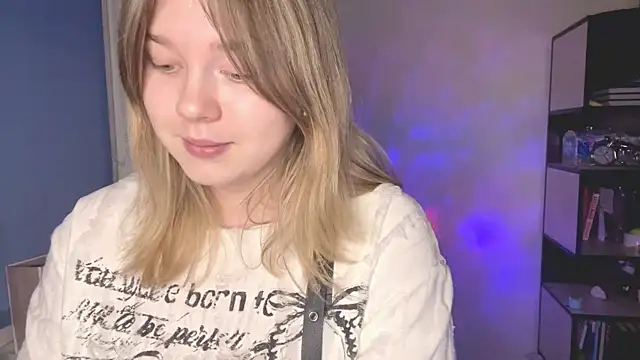 Chat +18 de TomikoPfau ao vivo