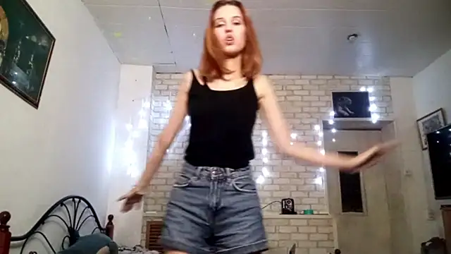 SirenFrost Chat XXX in diretta