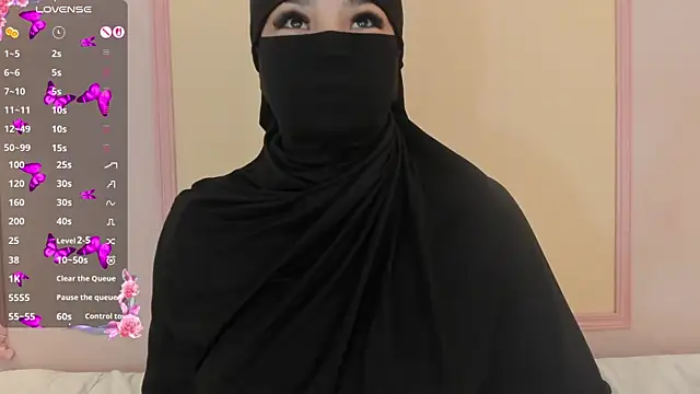 nashi_ra Chat XXX in diretta