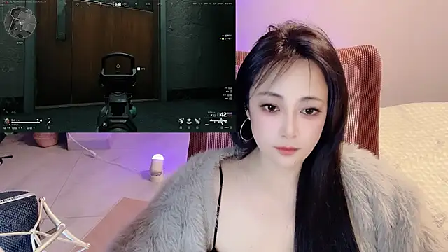 Daisy-77 – Live XXX-chat