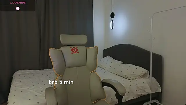 fallin_loveeのライブXXXチャット