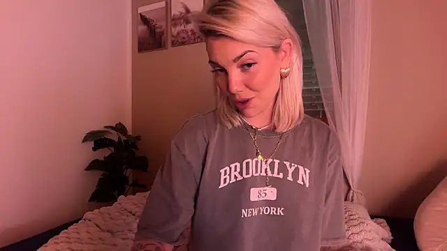 Онлайн чат XXX Foxy__Bite