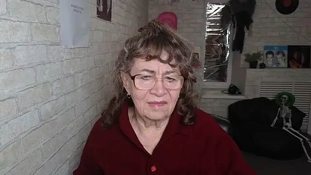 Betty_Brick élő XXX-chatje