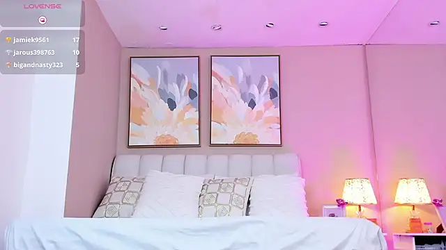 MiaTaylorSweet – Naživo XXX chat