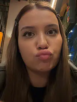 KilianaNoir's Live XXX Chat