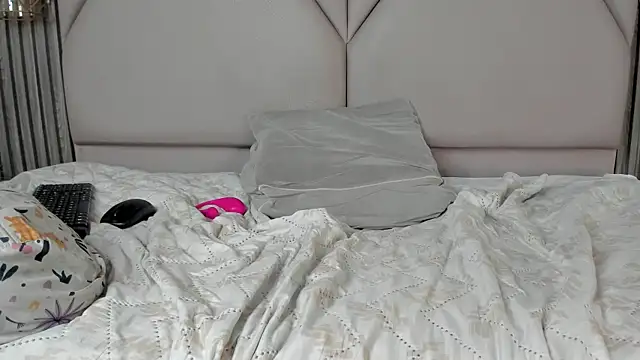 lolabunnysc Webcam Show