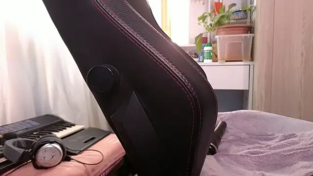 MemiSecrets Chat XXX live