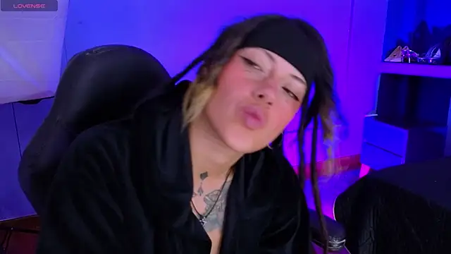 Chat +18 de _sharlotte777 ao vivo