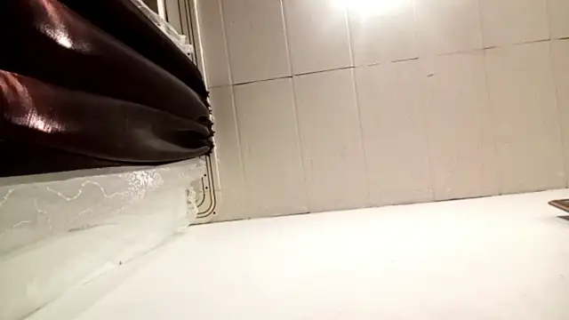 Онлайн чат XXX SirenFrost