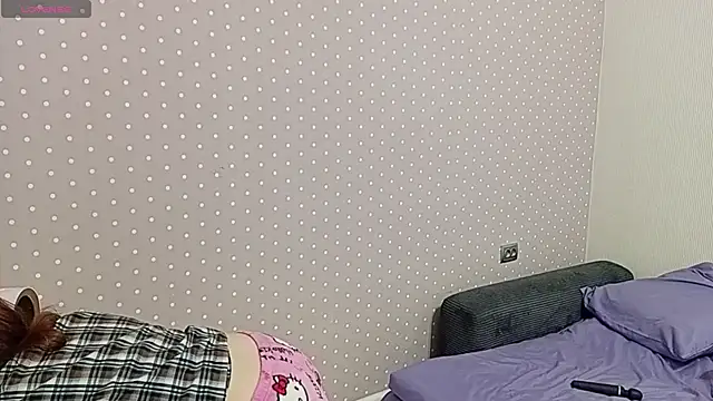 Ammymia: онлайн-секс-чат