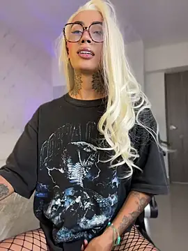 miss_tatiana_'s Webcam Show