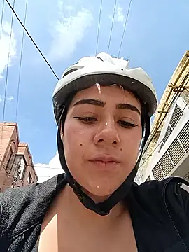 Chat XXX ao vivo de CAROLINE__07