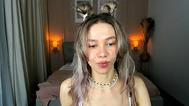 Chatroom XXX en direct de LuluAlis