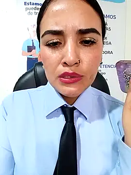 MAYE__13 Show Webcam