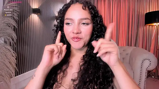 Czat XXX na żywo – anahi_curlie1