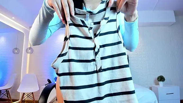 Chatroom XXX en direct de AidaJones