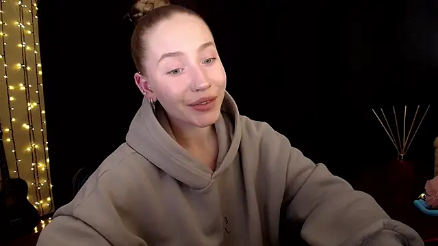 SindiWatsoon Chat XXX in diretta