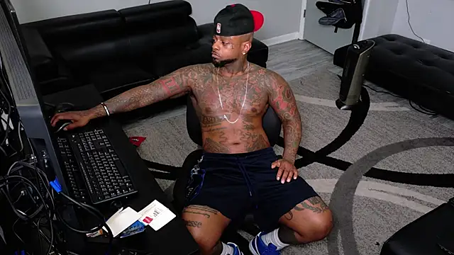 SLANGONDEMHOES: απευθείας συνομιλία ΧΧΧ