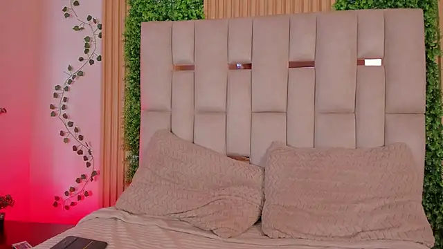 Kitty_Milk_nm's Live XXX Chat