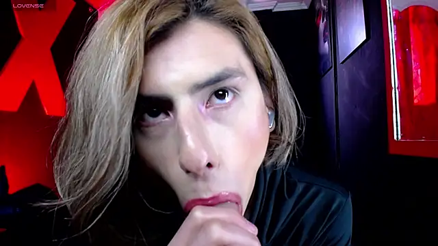 Pertunjukan Kamera Web AlanFox1