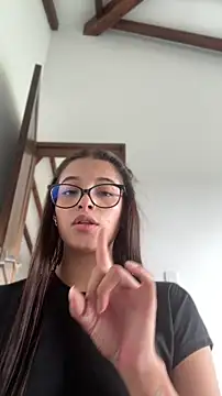 Arilw 现场XXX聊天