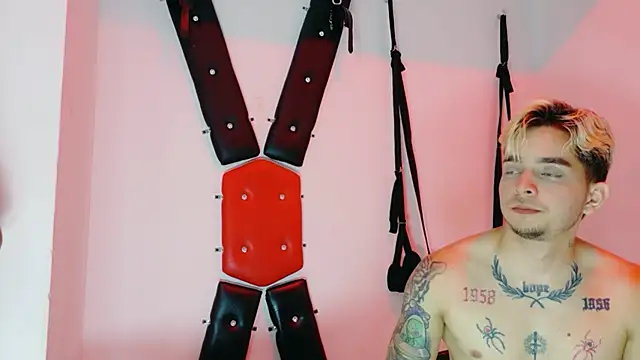 AliceandMax Webcam Show