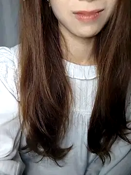 _Lily00_ লাইভ XXX চ্যাট